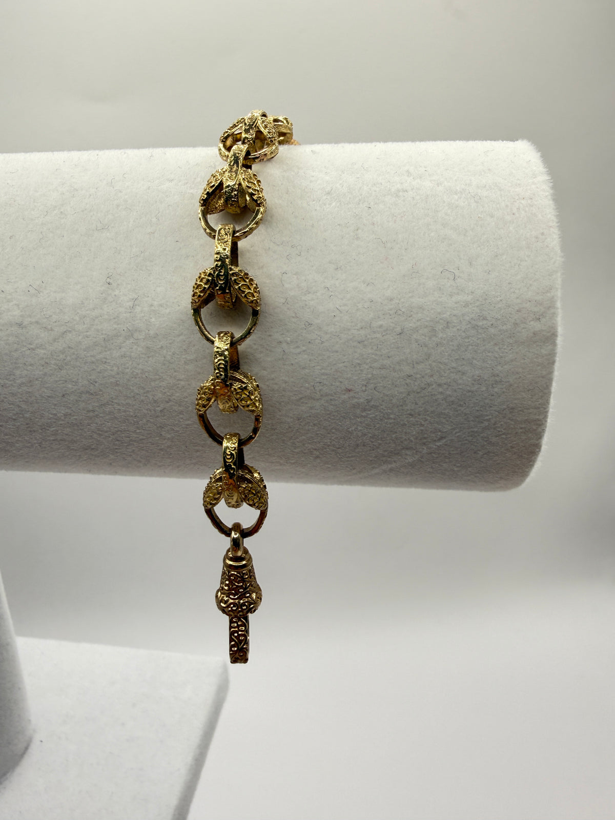 TULIP 9CT Gold Bracelet